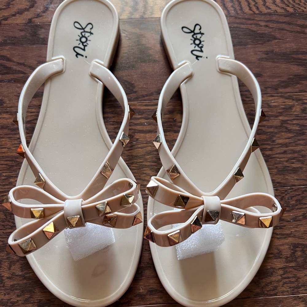 Nude Flip Flops with bows & spikes